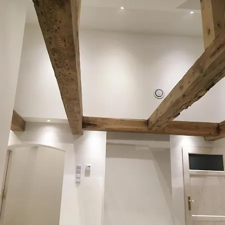 La Val, Apartment