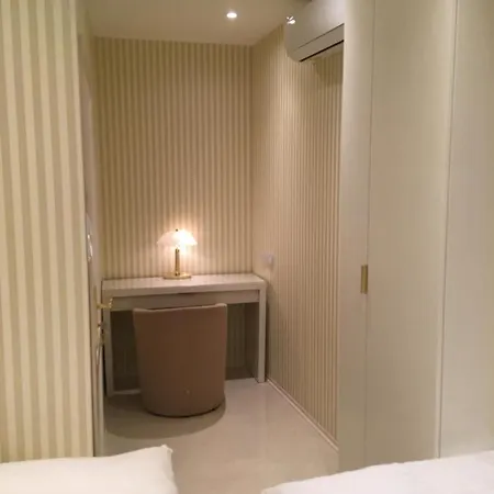 La Val, Apartment *