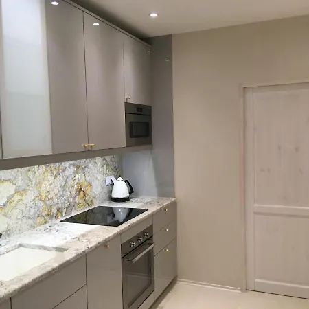 La Val, Apartment *