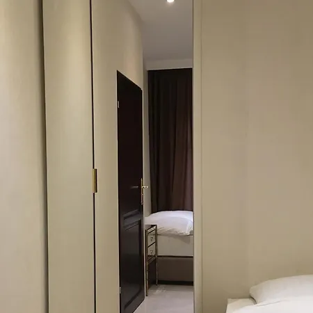 La Val, Apartment